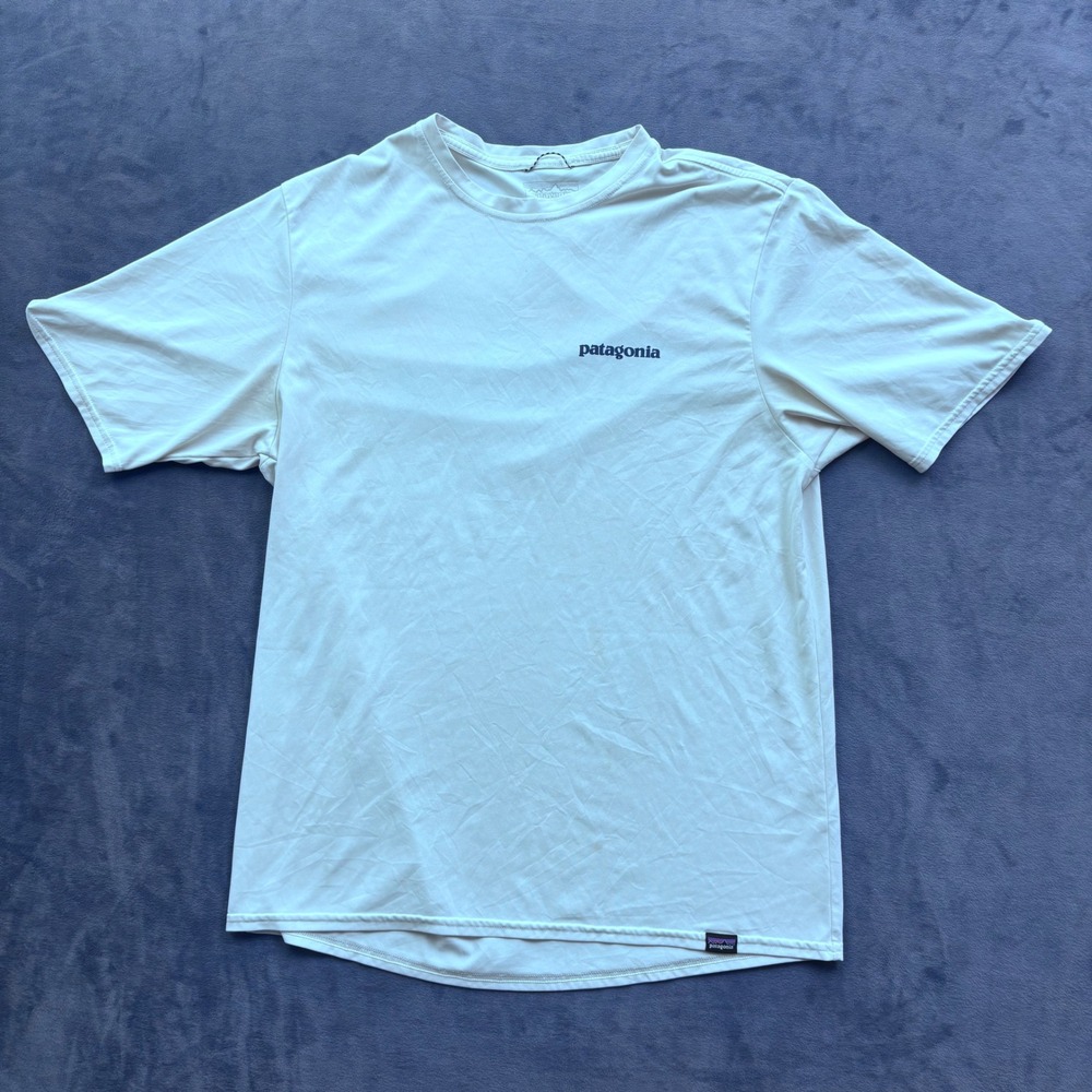 Patagonia Capilene Cool Daily Graphic Shirt Mens Small Cream Wave Logo Tee